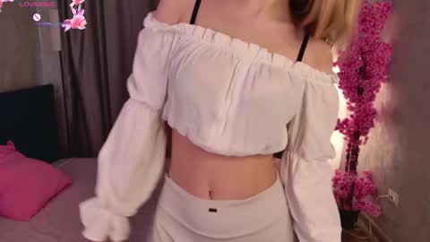 hone333bunny online show from February 27, 2026, 6:46 am