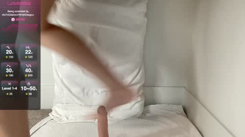 honey_booboobby online show from December 9, 2024, 5:41 pm