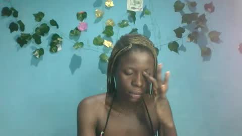 Queen online show from October 20, 2025, 3:29 am