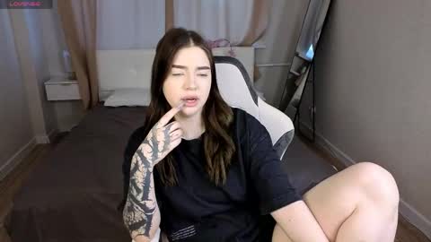Honey online show from May 27, 2026, 1:13 am