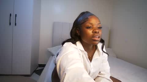 honey drop online show from April 10, 2026, 8:35 pm