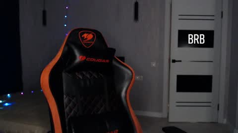 Wolfy online show from January 4, 2025, 4:54 pm