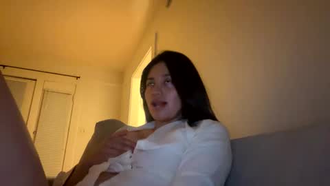 Snapshot of honey_laila chatting on February 16, 2025, 6:10 am honey_laila online show from February 16, 2025, 6:10 am