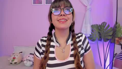 Milenka online show from April 25, 2026, 5:54 pm