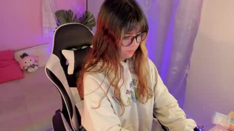 Milenka online show from April 28, 2026, 6:57 pm