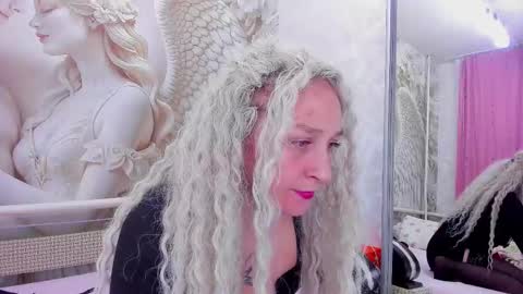 CHRISTIE and HERALD online show from January 5, 2026, 5:27 pm