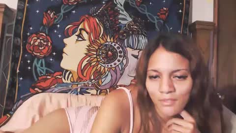 Snapshot of honey_raynes chatting on December 14, 2024, 4:34 am honey_raynes online show from December 14, 2024, 4:34 am