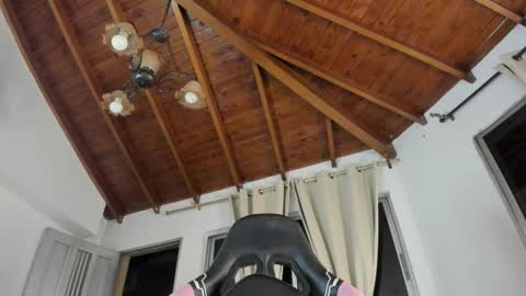 Isabella  online show from March 11, 2026, 5:35 am