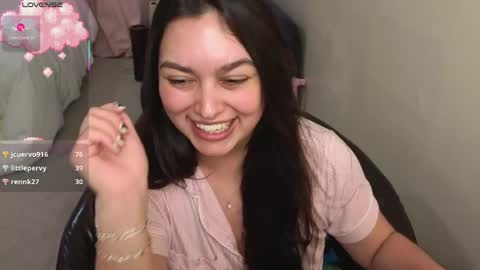 Tia online show from May 15, 2026, 11:12 pm
