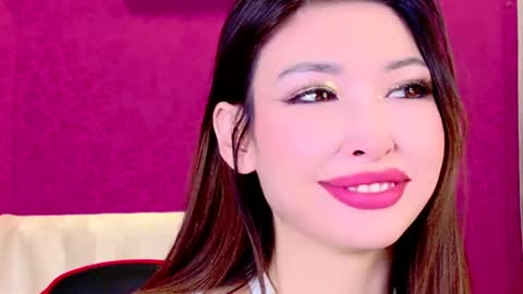 Snapshot of honey_yani chatting on December 4, 2024, 1:58 am yani online show from December 4, 2024, 1:58 am