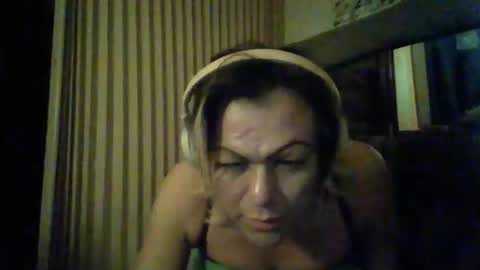 Snapshot of honeybfly99 chatting on February 16, 2025, 11:27 am honeybfly99 online show from February 16, 2025, 11:27 am