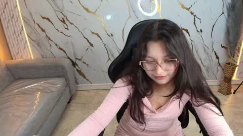 honeydoll_tf online show from May 11, 2026, 2:45 pm