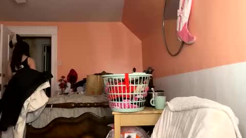 HoneyDrippinBunny online show from March 9, 2026, 1:53 am