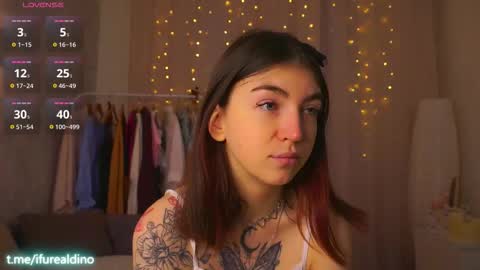 Snapshot of honeykadakia chatting on January 19, 2026, 6:17 am Jane online show from January 19, 2026, 6:17 am