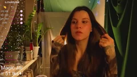 Molly  online show from September 21, 2025, 3:35 pm