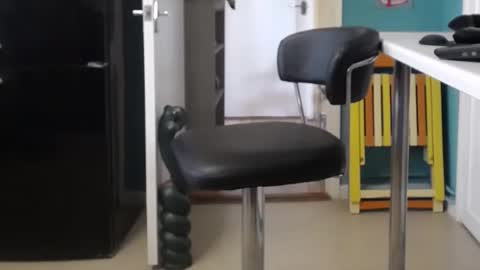 honeymaster290 online show from March 6, 2025, 10:09 am