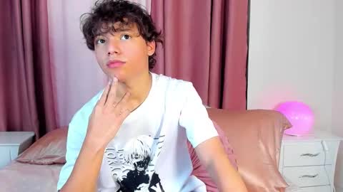 honeymoon_sariel online show from January 17, 2026, 8:23 pm