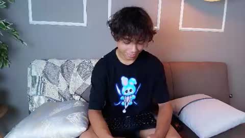 honeymoon_sariel online show from July 6, 2026, 3:03 pm