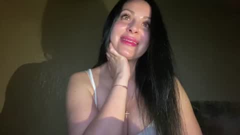Snapshot of honeyvibe26 chatting on June 19, 2026, 8:45 pm honeyvibe26 online show from June 19, 2026, 8:45 pm