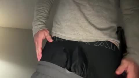 D online show from April 10, 2026, 11:42 pm