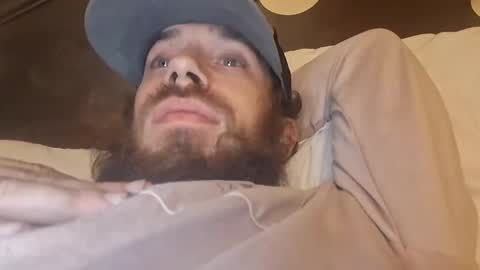 Snapshot of hook022812 chatting on October 22, 2025, 8:14 am CapnHook online show from October 22, 2025, 8:14 am