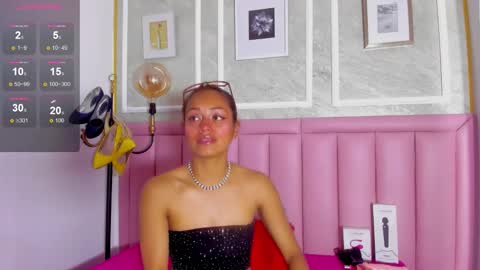 holly online show from February 16, 2026, 8:49 pm