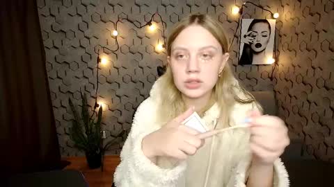 hope happyyy online show from March 4, 2025, 12:12 pm