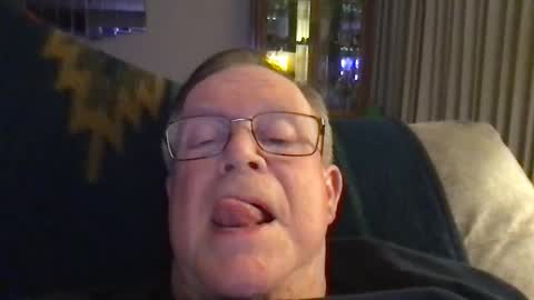 horndog online show from April 26, 2026, 8:23 am