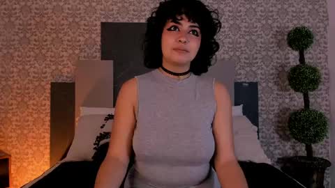 Layla Noir online show from May 10, 2026, 11:26 am