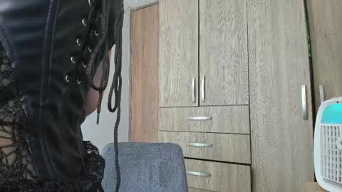 horny_adiction online show from April 15, 2026, 7:10 pm