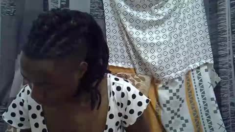 Snapshot of horny_baddie18 chatting on February 21, 2026, 9:10 am Leila online show from February 21, 2026, 9:10 am