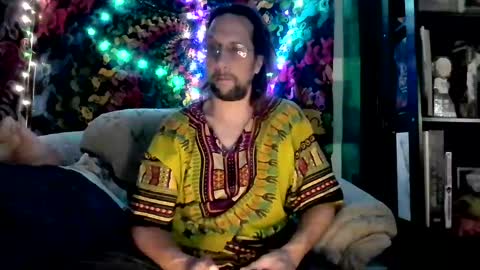 Snapshot of horny_hippie420 chatting on December 4, 2024, 7:06 am Horny Rockstar420 online show from December 4, 2024, 7:06 am