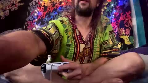 Snapshot of horny_hippie420 chatting on December 10, 2024, 6:28 pm Horny Rockstar420 online show from December 10, 2024, 6:28 pm