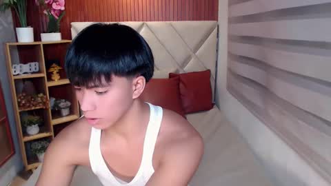 Snapshot of horny_jamesxx chatting on May 4, 2026, 1:01 am cum boy james online show from May 4, 2026, 1:01 am