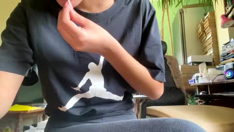 Snapshot of horny_latina_69 chatting on November 3, 2025, 1:56 pm Horny latina online show from November 3, 2025, 1:56 pm