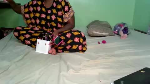 Snapshot of horny_lunah chatting on May 19, 2026, 1:56 am horny_lunah online show from May 19, 2026, 1:56 am