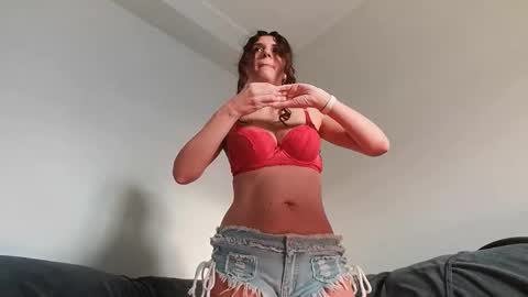 horny_mommmy online show from January 18, 2026, 7:23 am