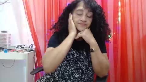 Snapshot of horny_mommy17 chatting on March 29, 2026, 1:33 pm armina online show from March 29, 2026, 1:33 pm