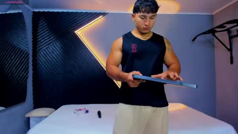 horny_nick18 online show from April 13, 2026, 4:12 pm