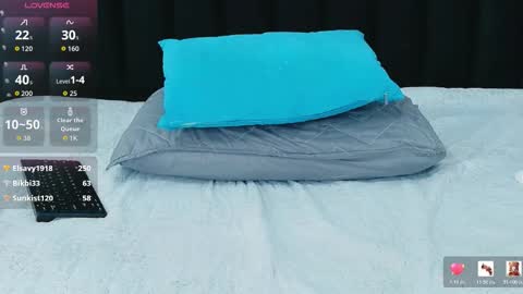 Snapshot of hornybarelylegalgirl chatting on March 2, 2026, 12:24 am Khloe online show from March 2, 2026, 12:24 am