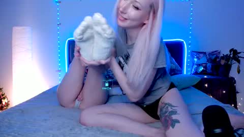 Snapshot of hornybunnys chatting on February 14, 2025, 7:02 pm Alex and Rosie online show from February 14, 2025, 7:02 pm