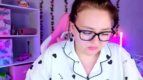 Snapshot of hornycakee chatting on March 4, 2025, 12:12 pm HornyCakee online show from March 4, 2025, 12:12 pm