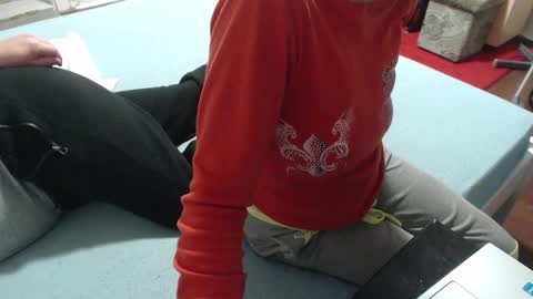 Snapshot of hornycouple21x chatting on October 17, 2025, 9:17 pm HornyCouple89 online show from October 17, 2025, 9:17 pm