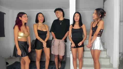 left to right  april- giorgia - riley - annie online show from January 31, 2025, 9:27 am