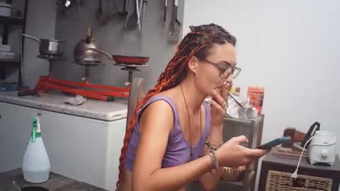 Nix  D online show from March 28, 2026, 5:18 am