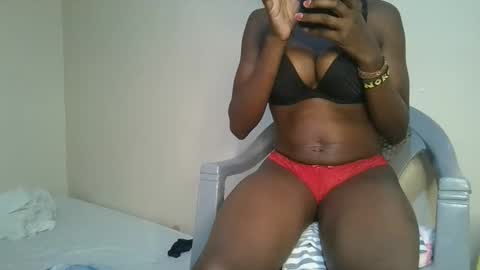 Snapshot of hornylittleprinces chatting on October 6, 2025, 10:29 pm Princes online show from October 6, 2025, 10:29 pm