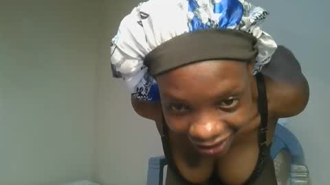 Snapshot of hornylittleprinces chatting on October 7, 2025, 12:24 pm Princes online show from October 7, 2025, 12:24 pm