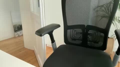 Steve online show from January 8, 2026, 10:06 am