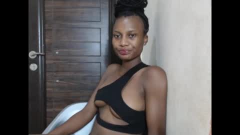 hornyxmamacita online show from May 17, 2026, 7:54 pm