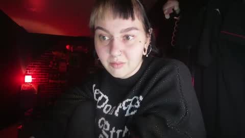 Snapshot of horror_circus chatting on December 4, 2024, 3:15 am Messalina Horror online show from December 4, 2024, 3:15 am